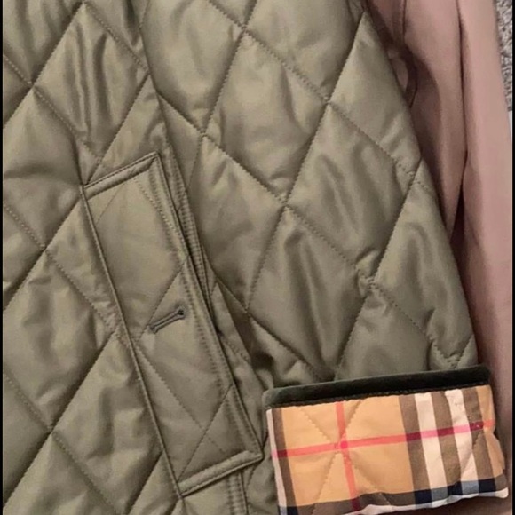 Brand new Burberry Jacket - Picture 6 of 8